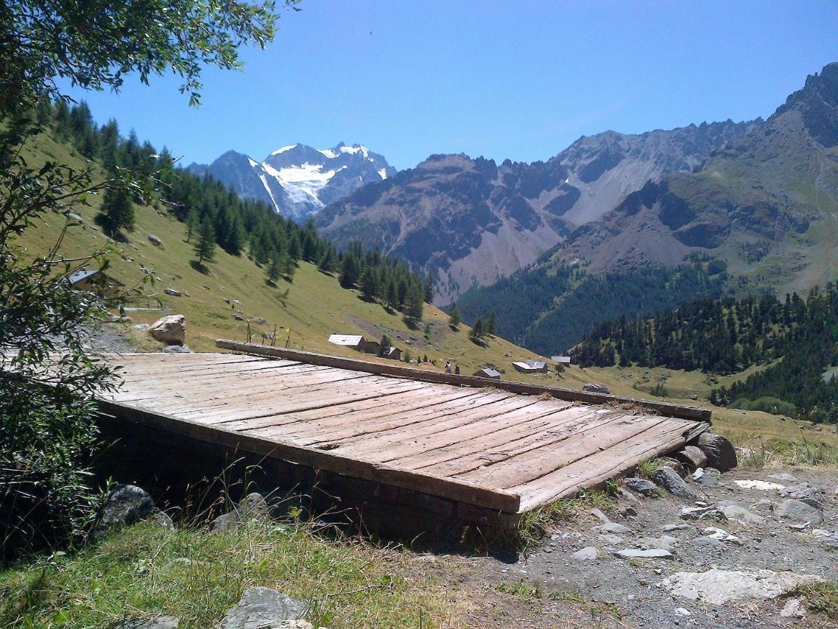 Alliey & Spa Piscine Appart-Hotel Serre Chevalier 蒙乃第耶-勒潘 外观 照片
