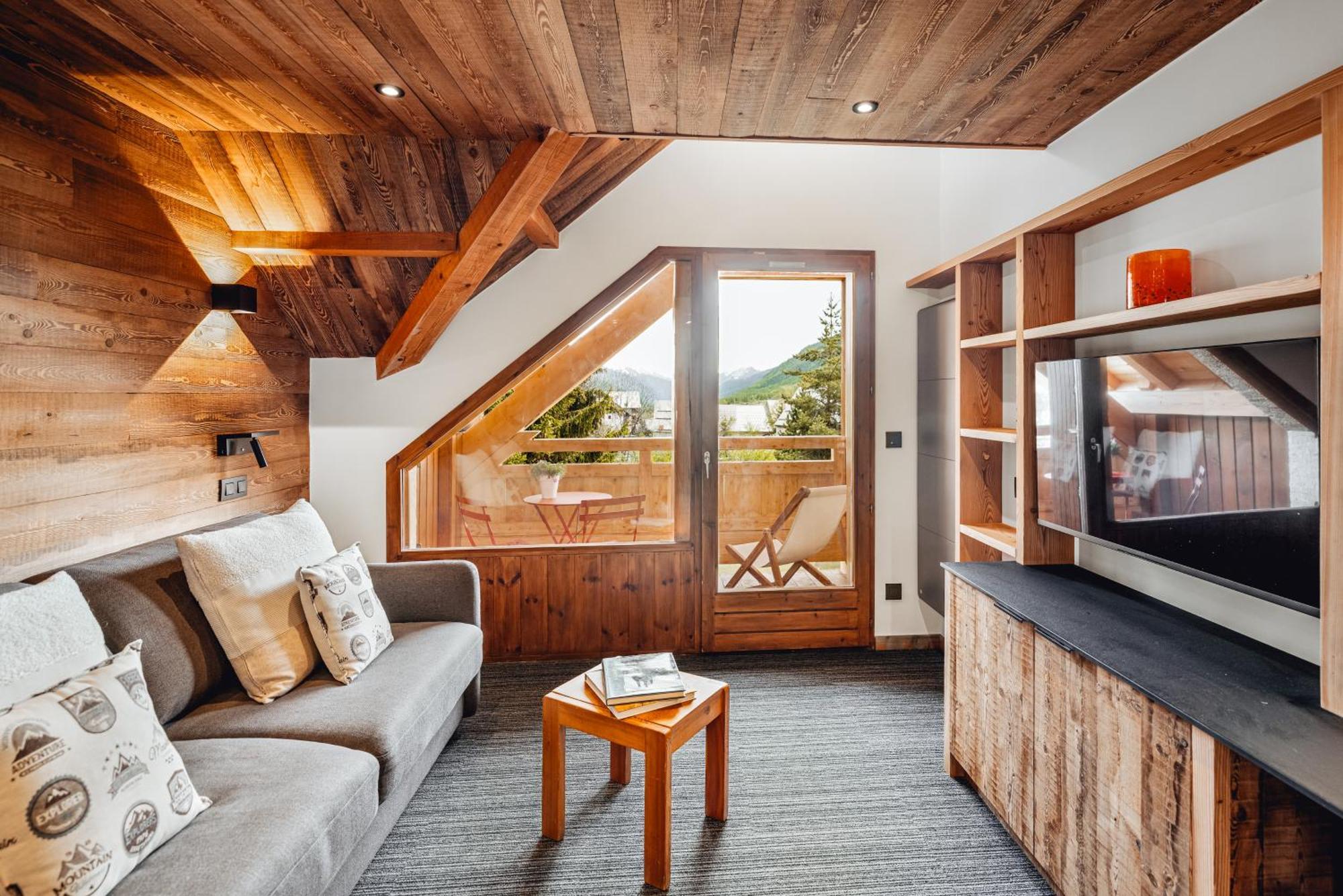 Alliey & Spa Piscine Appart-Hotel Serre Chevalier 蒙乃第耶-勒潘 外观 照片